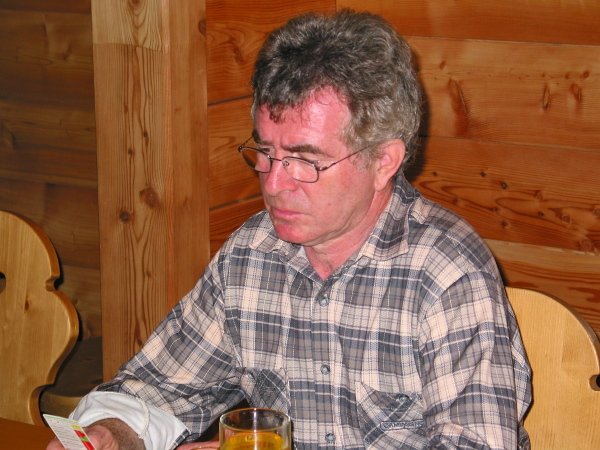 x8893.jpg