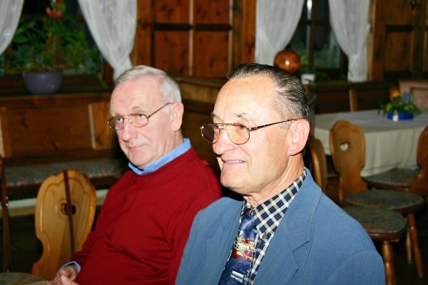 x8867.jpg